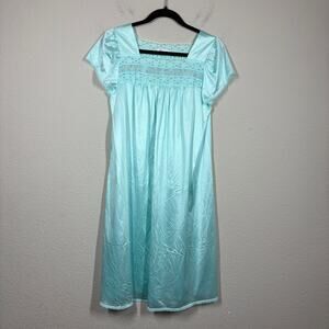 Vanity Fair Small Nightgown Blue Lace Trim Rose Detail Cap Sleeves Sleepwear